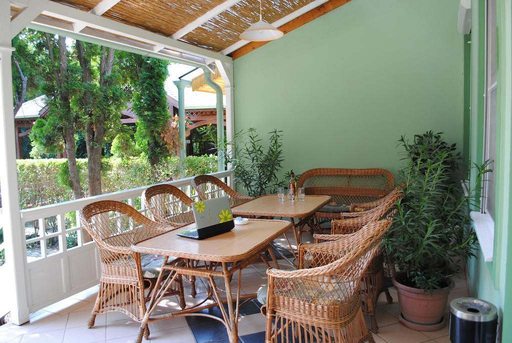 Family Apartman Gyula Exterior foto